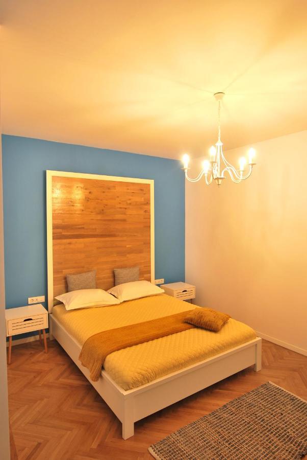 New Apartment In Berindey Villa - Historical Center, Universitate Bukarest Kültér fotó