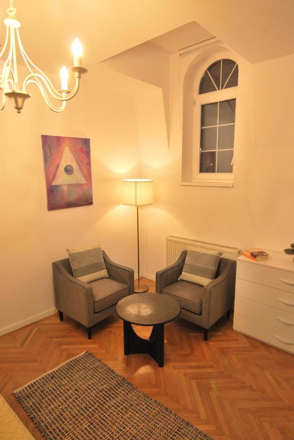 New Apartment In Berindey Villa - Historical Center, Universitate Bukarest Kültér fotó
