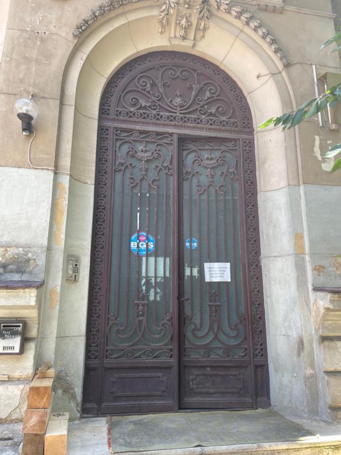 New Apartment In Berindey Villa - Historical Center, Universitate Bukarest Kültér fotó